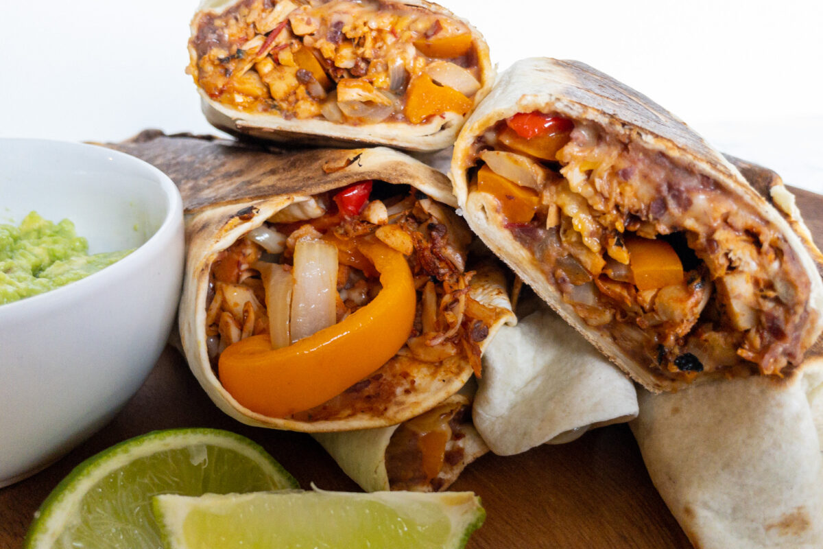 Jackfruit burrito met chipotle